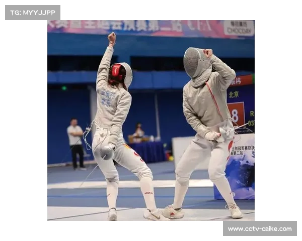 一青会击剑项目首日精彩上演女子佩剑男子花剑个人赛激烈角逐 一青会击剑项目首日精彩上演女子佩剑男子花剑个人赛激烈角逐