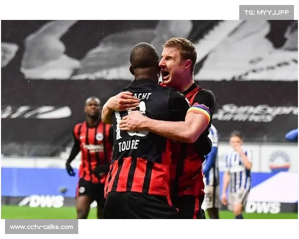 德甲教练席位变动，法兰克福等队寻求新帅